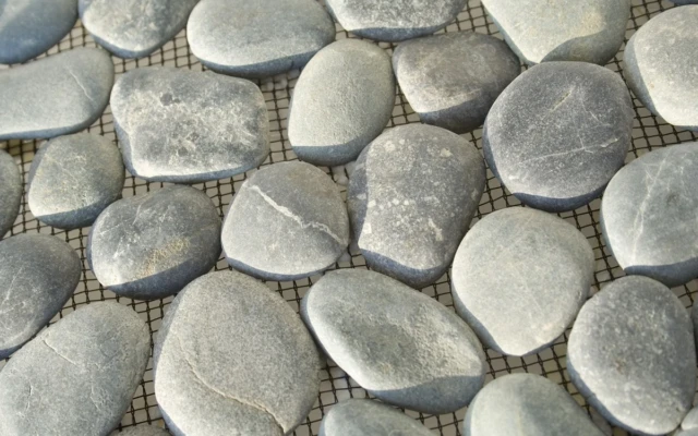 Pebble Mosaic black sumatra