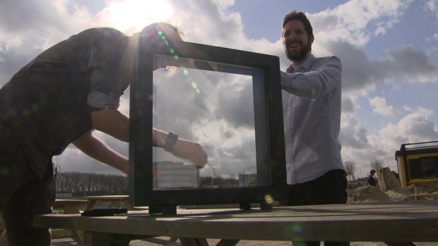 Fully transparent solar charged PowerWindow 2