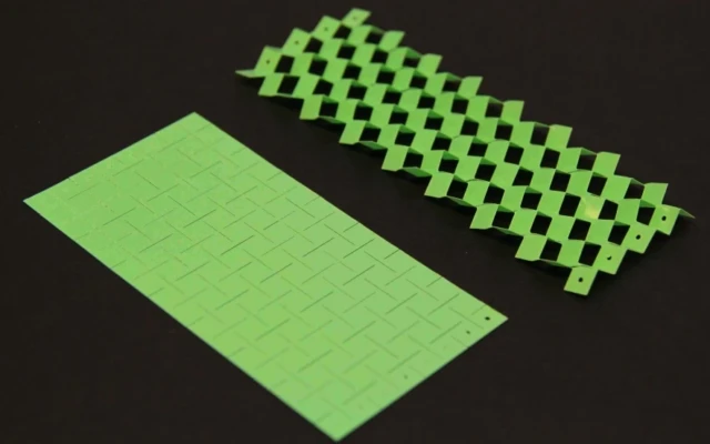 New metamaterial based on Japanese art of kirigami