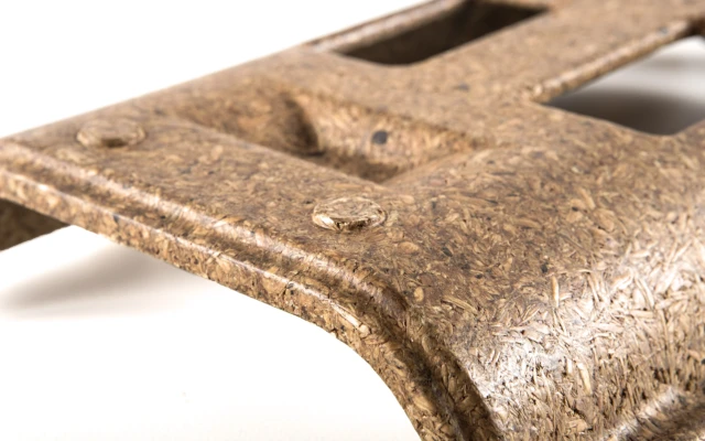 Moulded wood