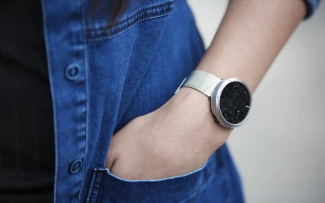 Cloak: mix ‘n’ match a watch with various materials