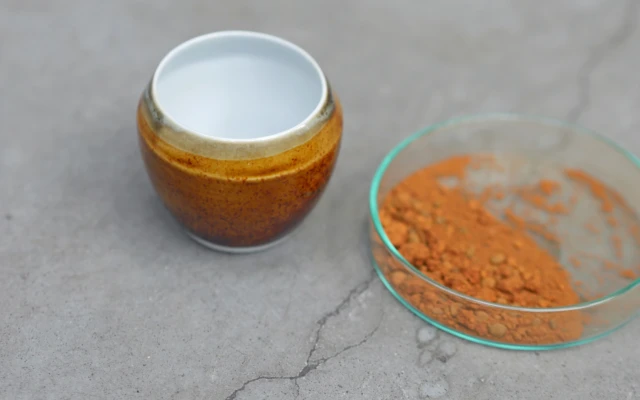 Ignorance is Bliss project repurposes waste metal as pigments