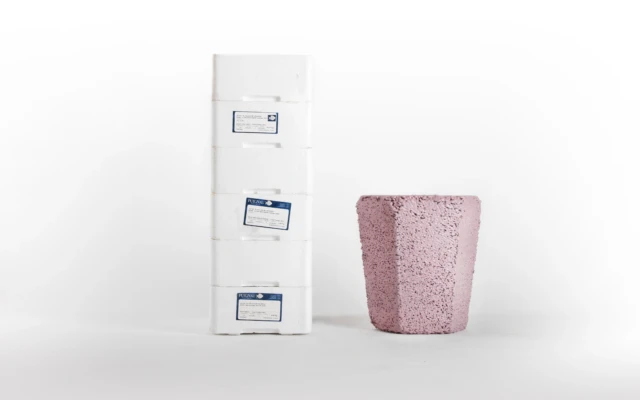 Turning polystyrene food transportation boxes into stools