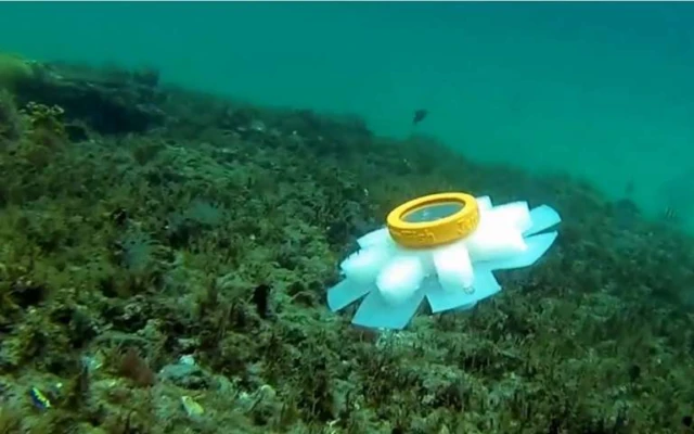 3D printing rubber robot jellyfish to monitor the reef