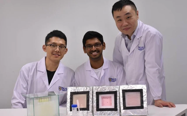 Harvesting fresh water from the sea with hydrogel
