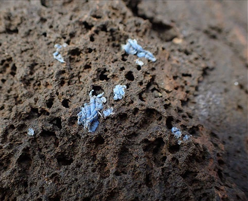 Plastic, the new natural stone?