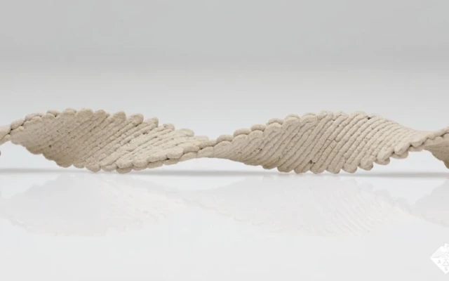 3D printed flat wooden object can morph into shape