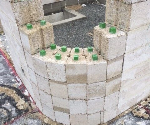 Hempcrete building blocks interlock like Legos