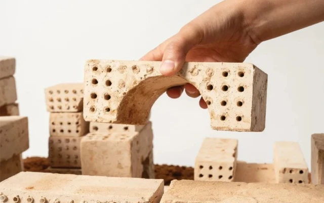 Modular nests for wild bees made of cast soil