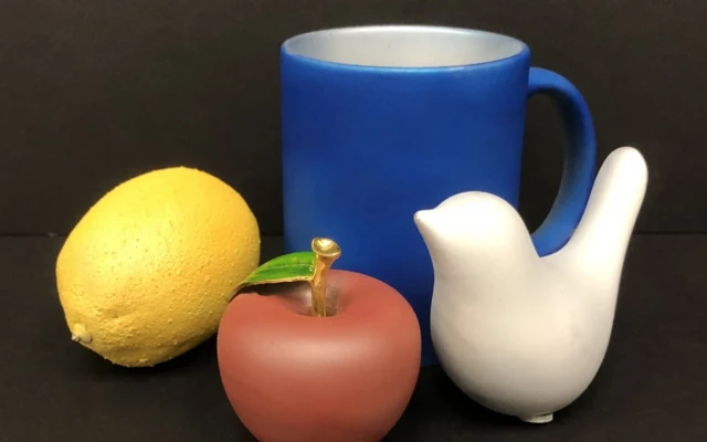 Thermal insulating paint