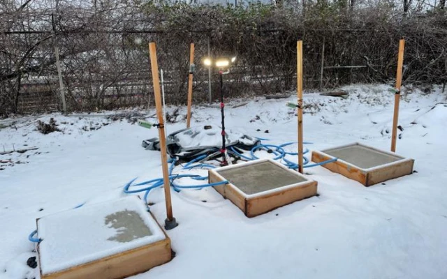 Self-heating concrete