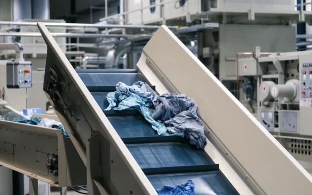 Brightfiber Textiles Opens Clothing-to-Clothing Recycling Factory in Amsterdam