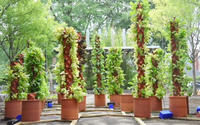 Clayplanter V1: Modular Clay-Based Vertical Planter for Sustainable Urban Greening