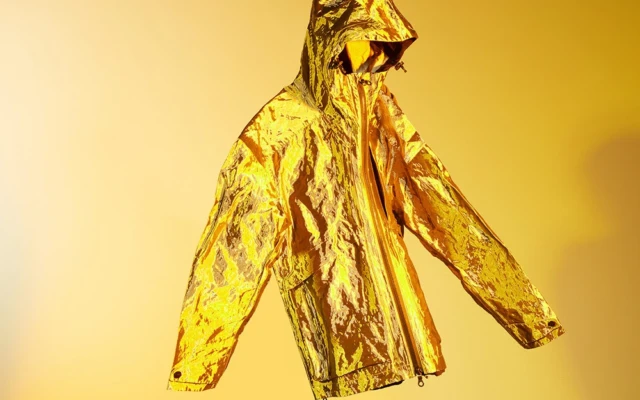 Gold Edition Full Metal Jacket: 11 Kilometres of Copper Reimagined as Wearable Technology