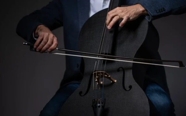 3D Printed Carbon Fibre Instruments Push the Boundaries of Material Innovation