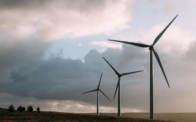From Wind Turbine Blades to Infrastructure: A Breakthrough in Composite Reuse