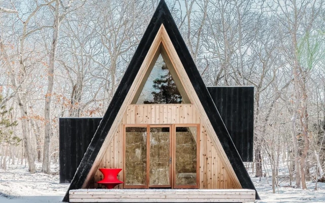 Charred Accoya Clads A Compact Woodland Wellness Retreat