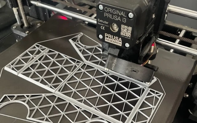 Origami-Inspired Hybrid 3D Printing Eliminates Moulds For Lightweight Composite Structures