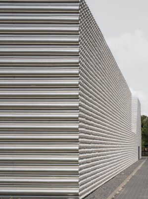 raw-aluminium-defines-gambit-office-and-warehouse-materialdistrict-6